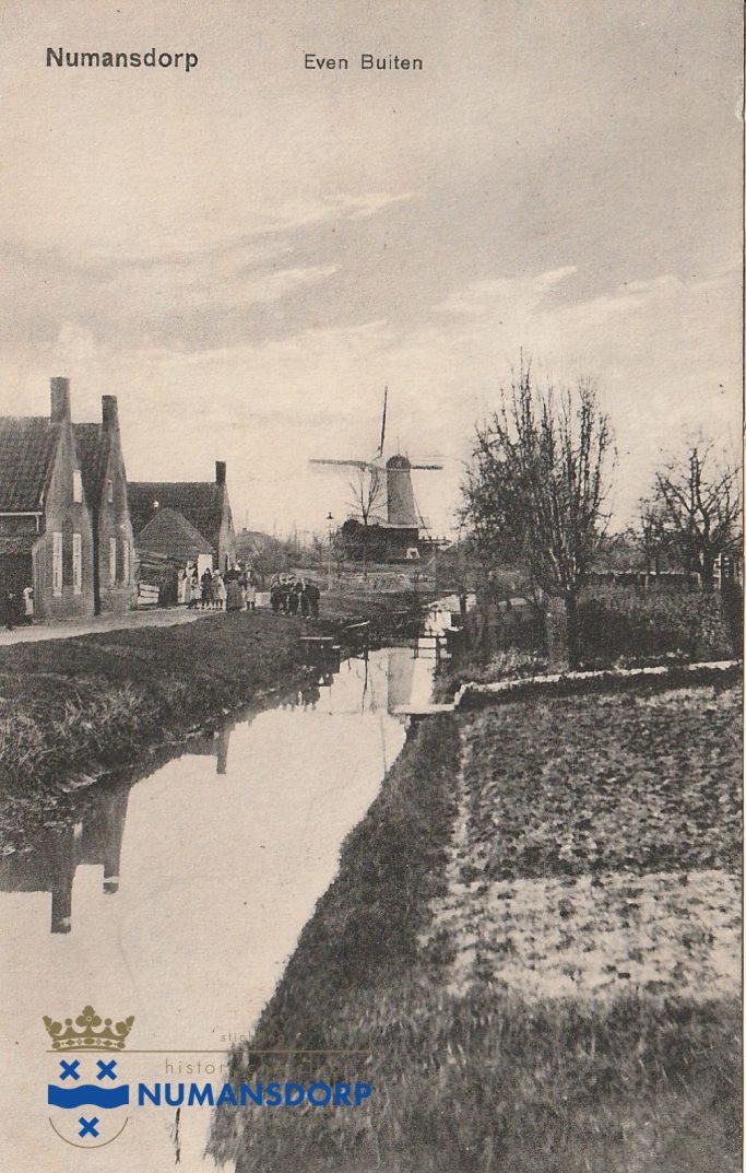 Houtzaagmolen "Mijn Genoegen " .