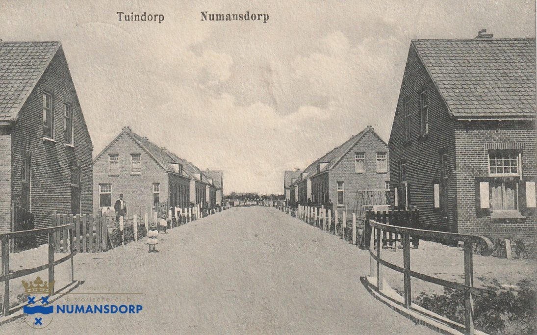 1922